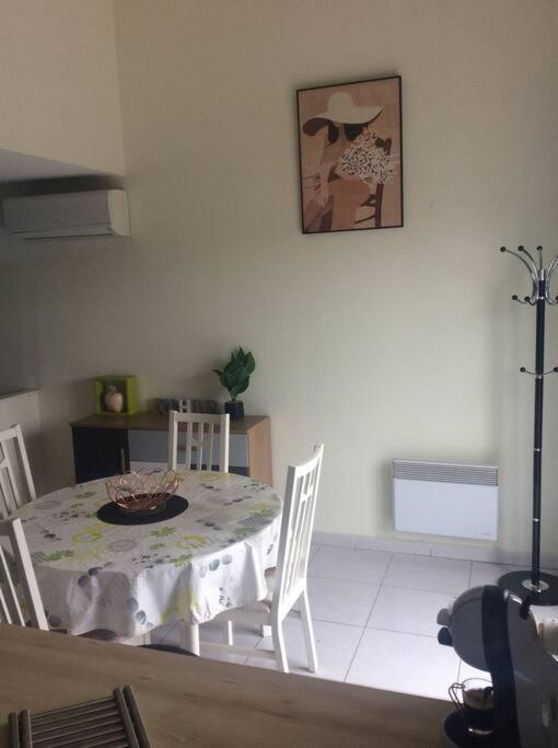 Jolie Petite Villa Climatisee Proche De La Mer ตูเรย์ลส์ ภายนอก รูปภาพ